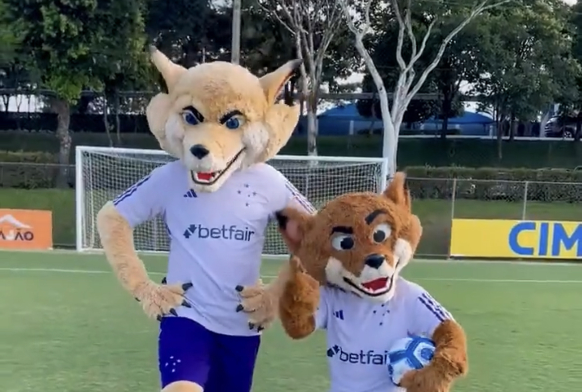 Cruzeiro anunciou novos mascotes e torcida reagiu negativamente