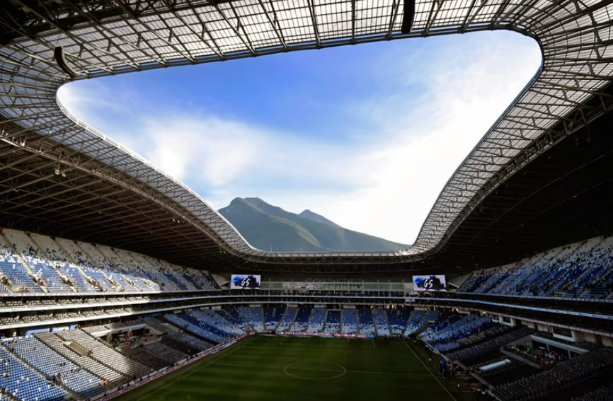 A dois meses da entrega, estádios da Copa de 2018 entram na reta final das  obras, copa do mundo