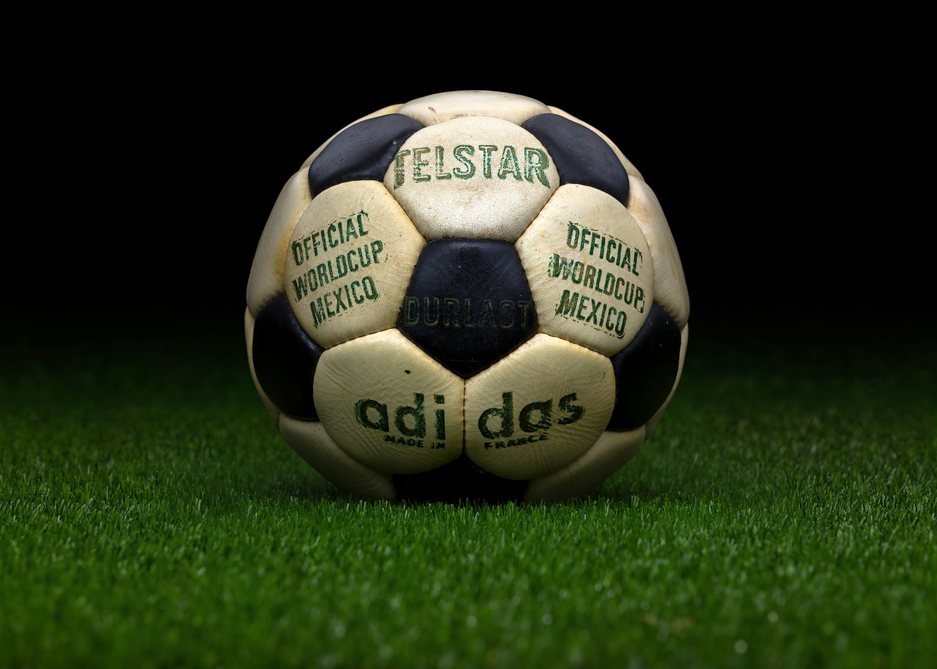 A bola Telstar, da Copa do Mundo de 1970