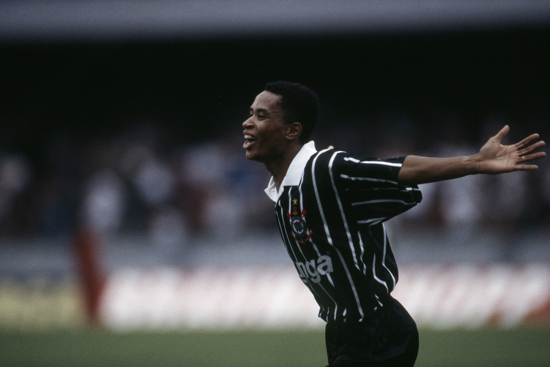 Paulo Sergio, do Corinthians, comemora gol contra o São Paulo no Morumbi