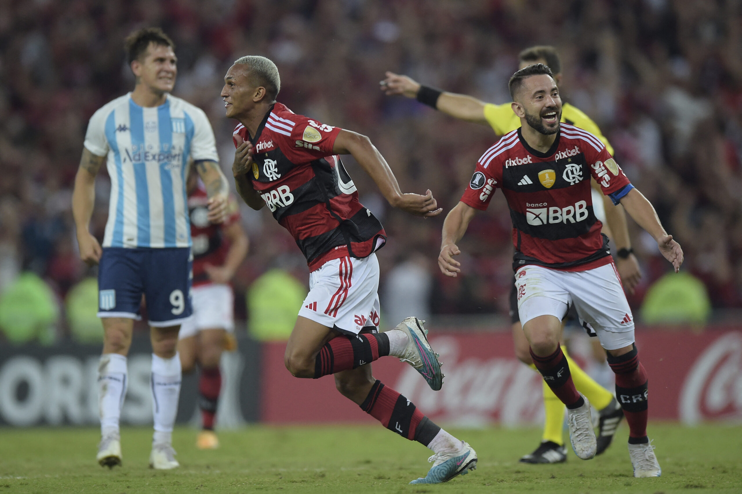 Flamengo perde chances contra Santa Fe e volta a empatar na Libertadores