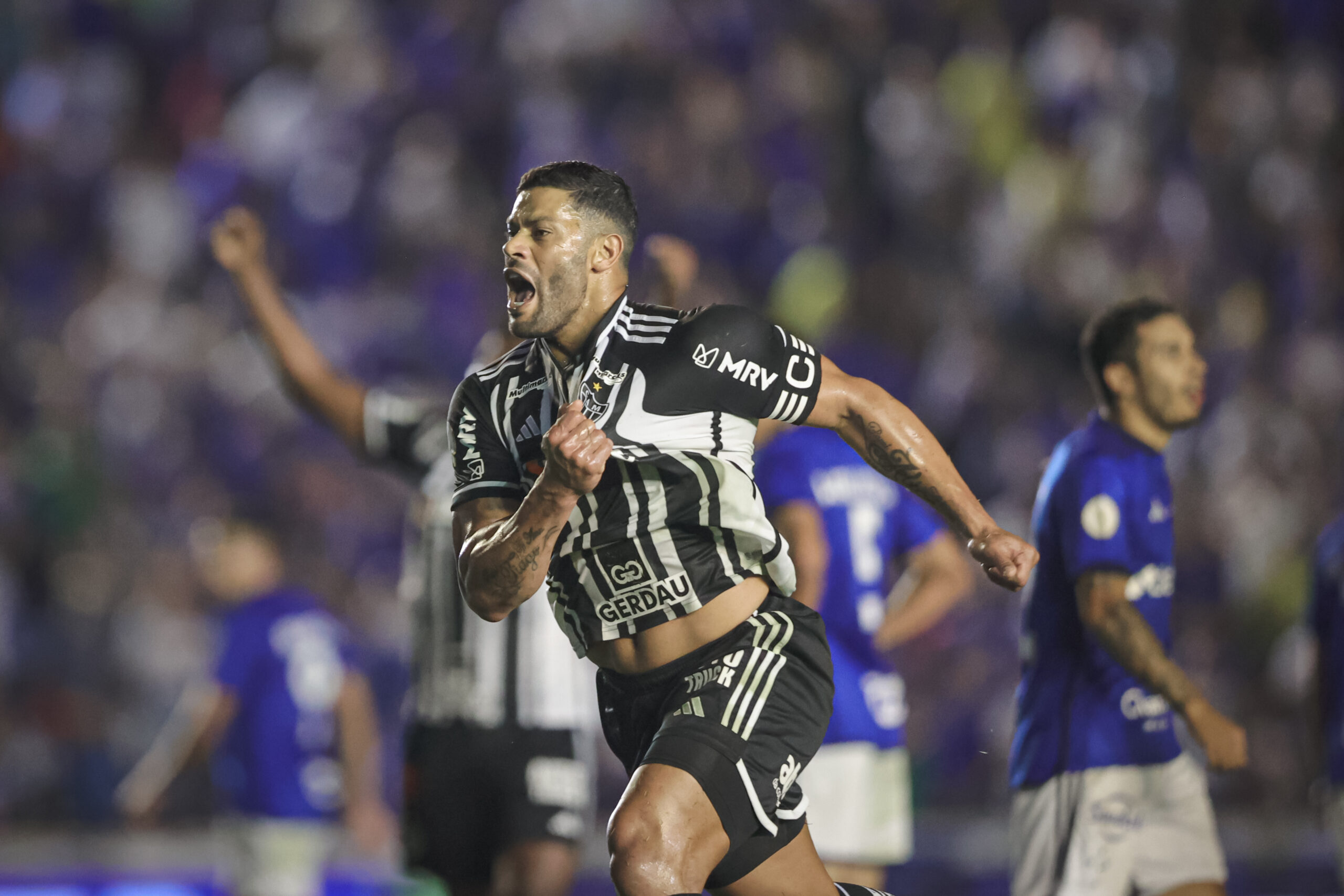 Líder Botafogo tropeça na 9ª rodada e Galo canta alto no clássico mineiro