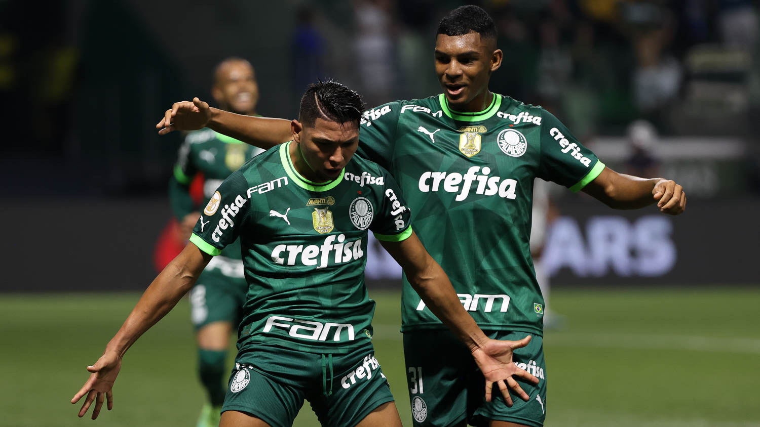 Brasileirão: Palmeiras se aproxima da liderança e G-4 sofre mudanças