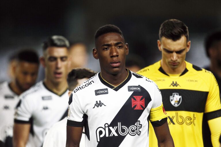 Campanha do Vasco em 13 rodadas é pior que em anos de rebaixamento
