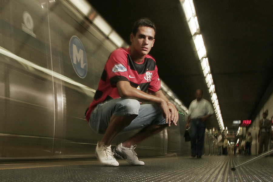 De metrô com PLACAR: o ‘quase famoso’ Renato Augusto