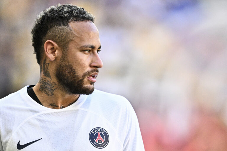 Neymar recebe proposta da Arábia Saudita e pode estar perto de deixar o PSG
