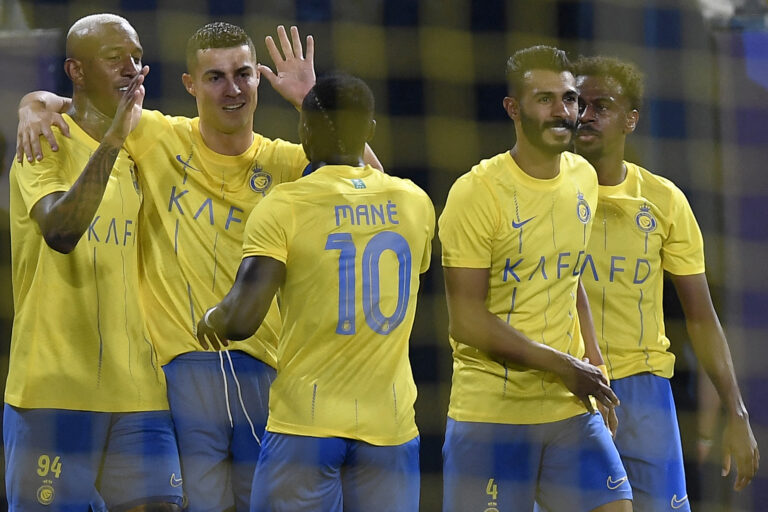 Al-Nassr faz três gols em 9 minutos e escapa de eliminação na Champions da Ásia