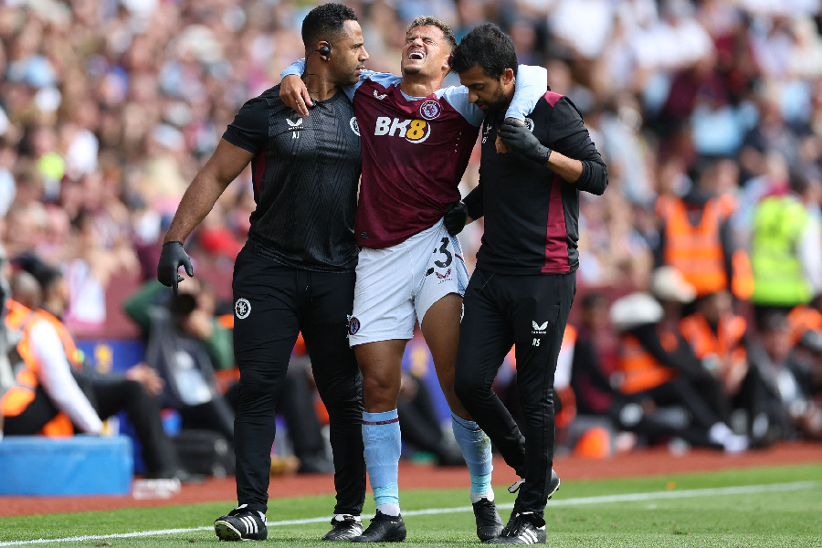 Coutinho, do Aston Villa, se recupera de lesão - Adrian Dennis/AFP