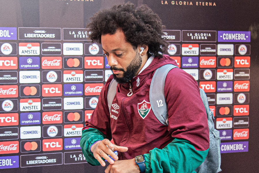 Marcelo é suspenso por três jogos e não jogará as quartas da Libertadores