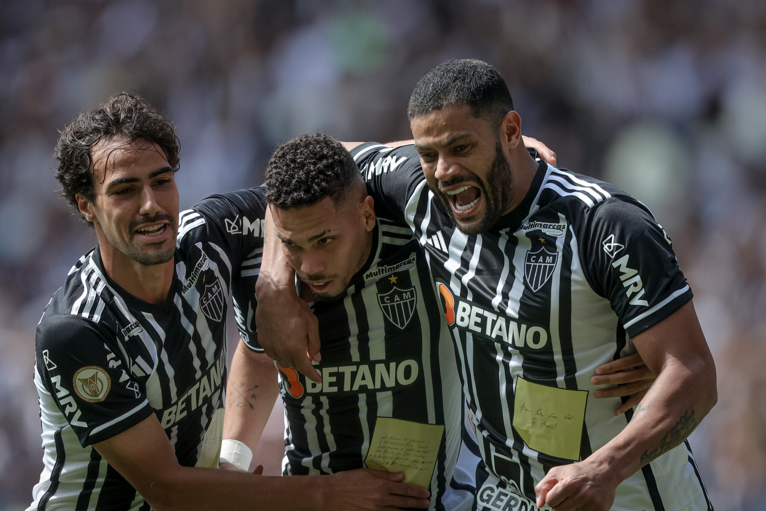 Corinthians sai na frente, mas leva empate de Atlético-MG e cai