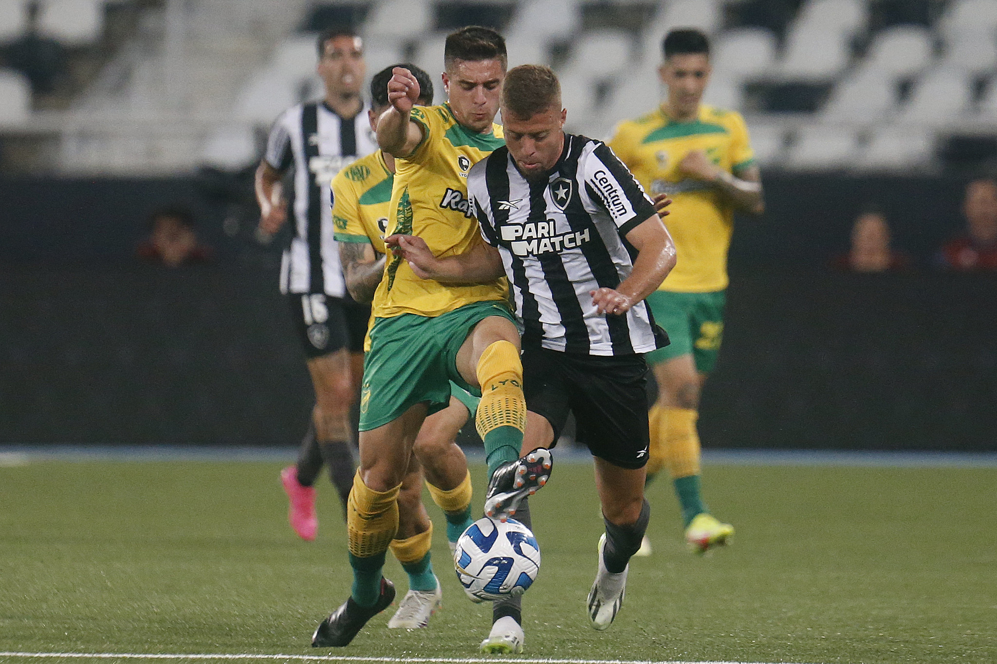 Análise: O que se pode tirar do empate do Botafogo com o Defensa y