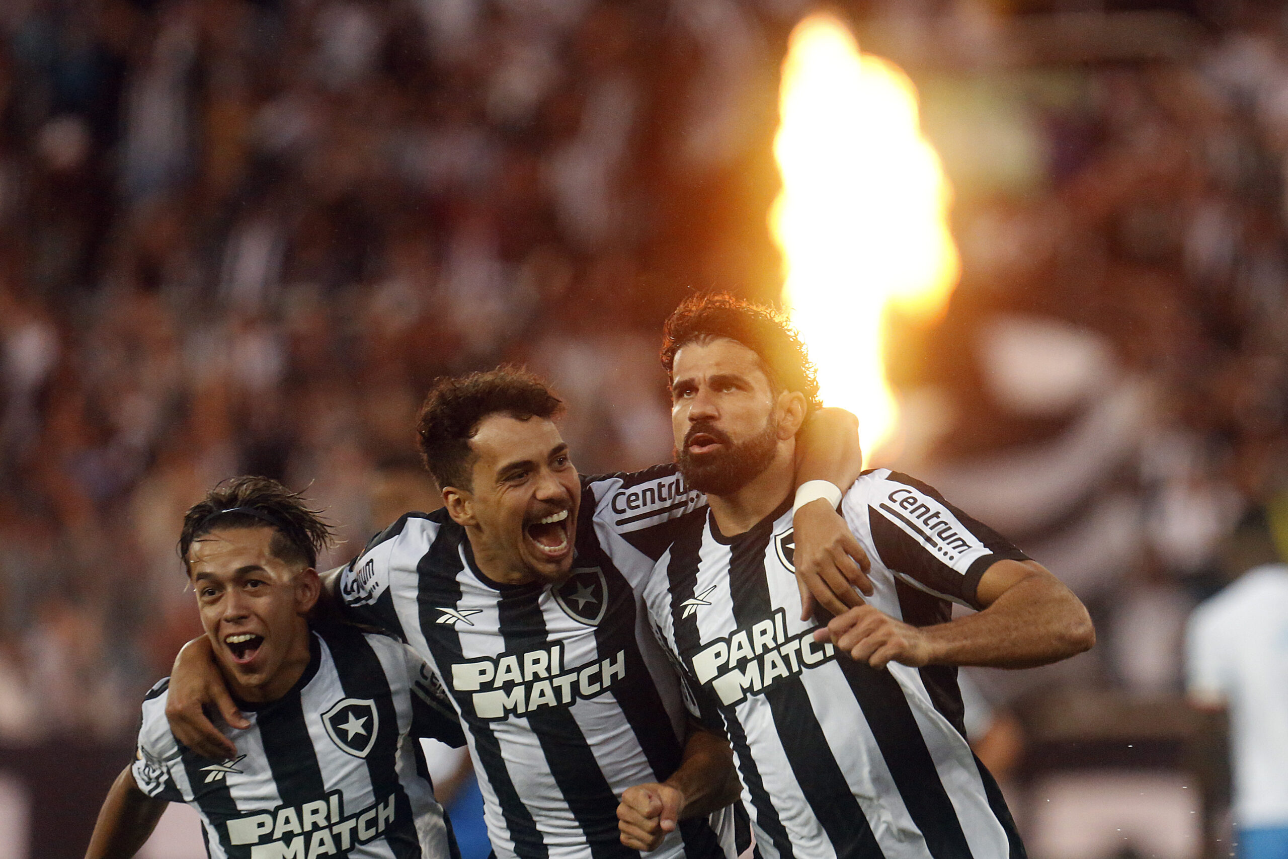 Santos arranca empate e Botafogo cai para terceiro no Brasileirão