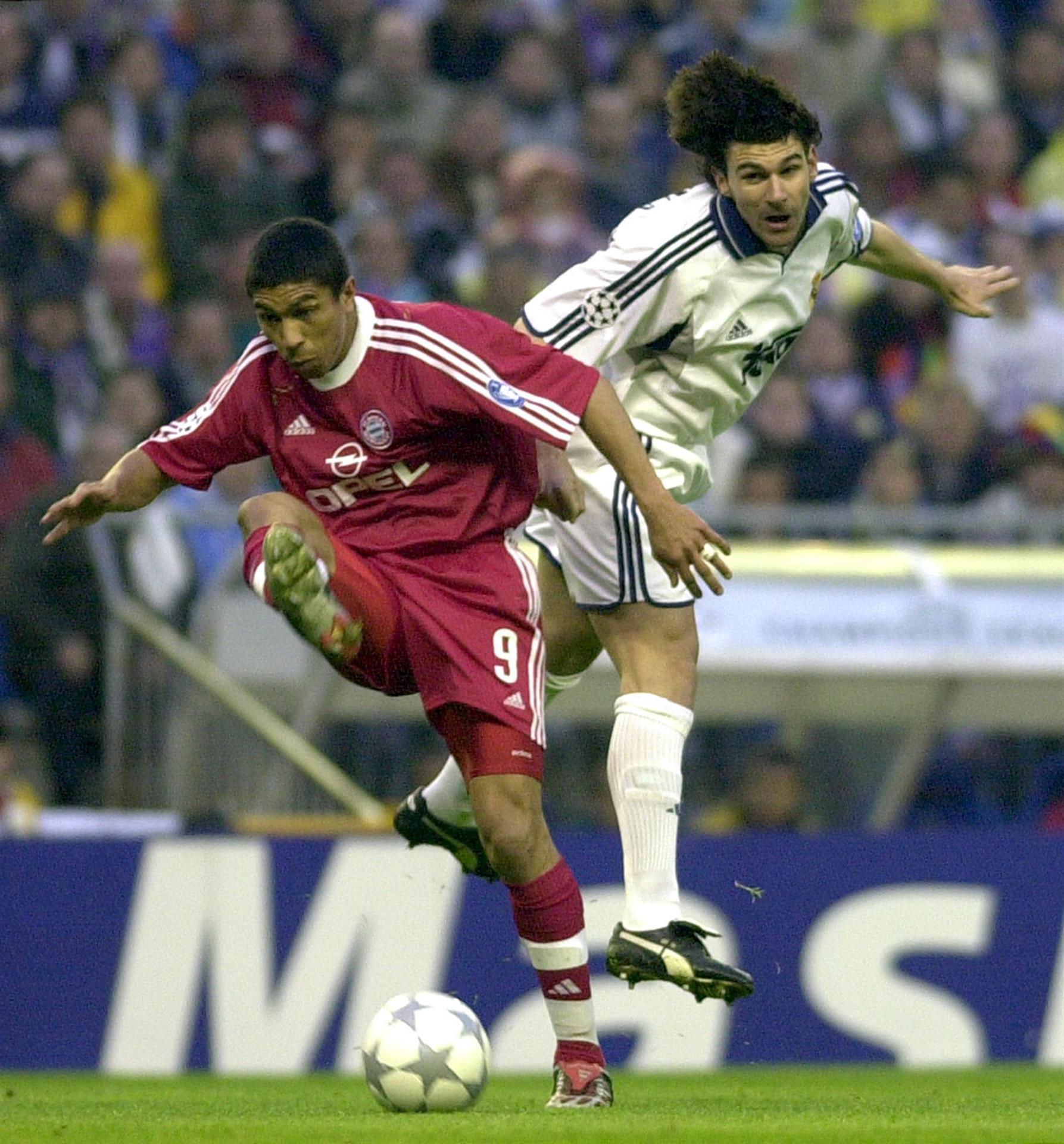 Élber marcou época no futebol alemão, com a camisa do Bayern de Munique - EFE/ALBERTO MARTIN