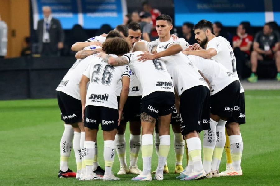 Corinthians sai atrás e busca empate com o Goiás na Neo Química