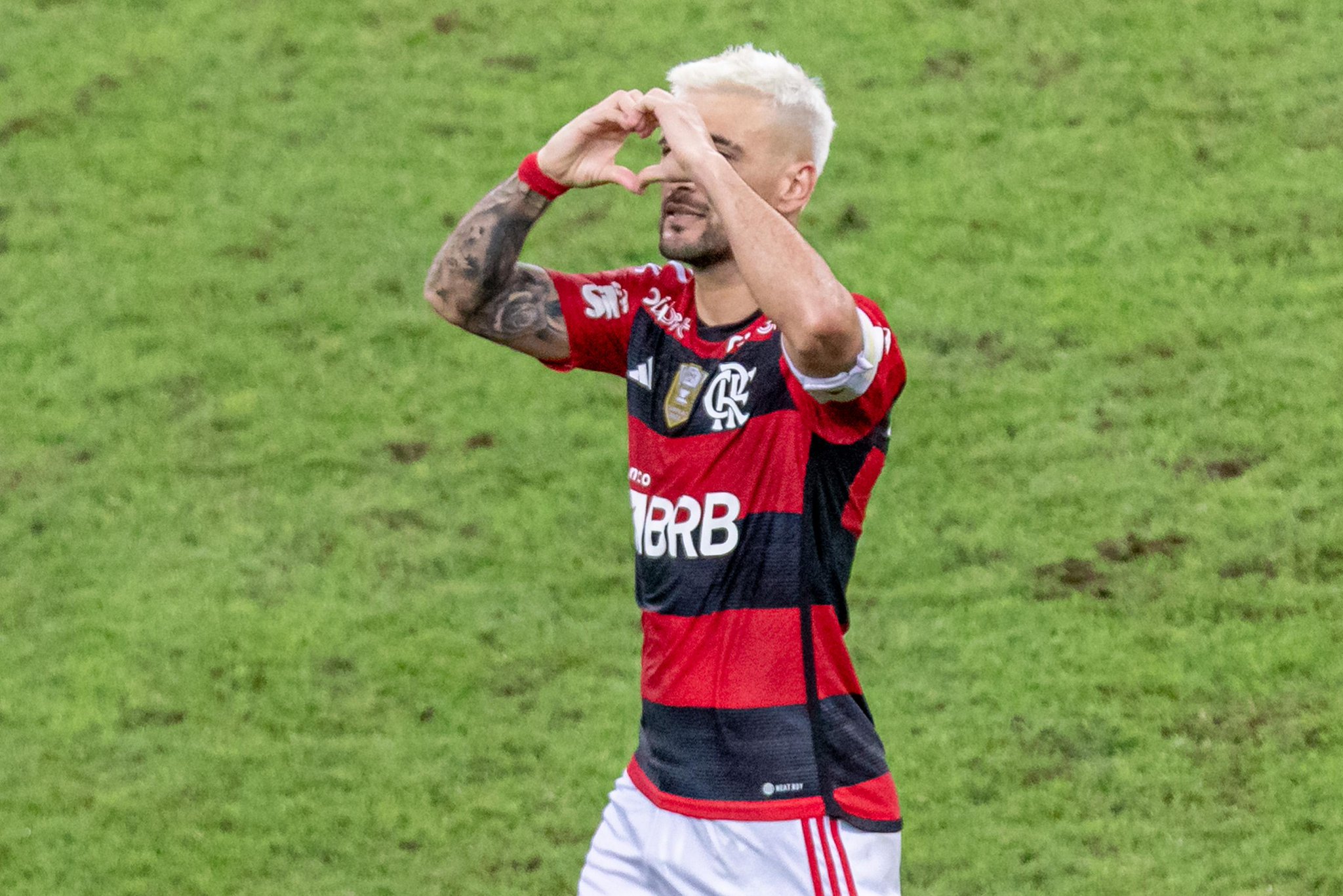 No primeiro jogo da semifinal da Copa do Brasil, Grêmio perde para o  Flamengo na Arena