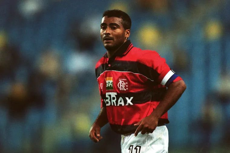 Romário pelo Flamengo, em 1998 - Matthew Ashton/EMPICS/Getty Images