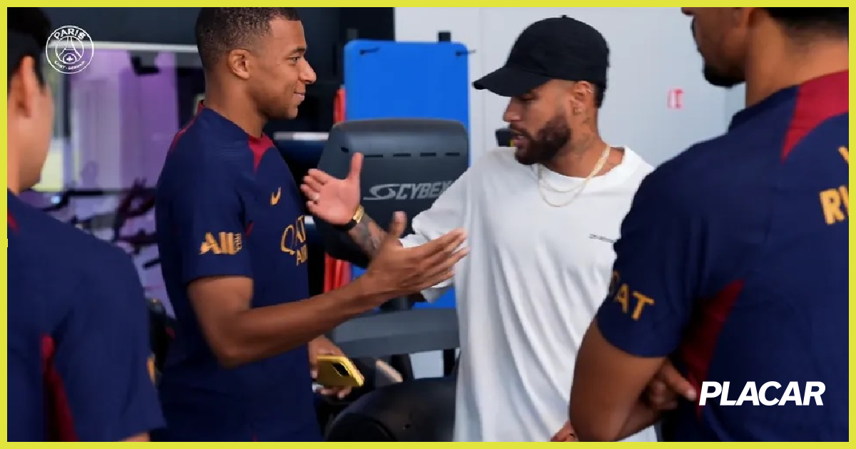 Vídeo Rumo à Arábia Saudita Neymar Se Despede Do Elenco Do Psg Placar O Futebol Sem