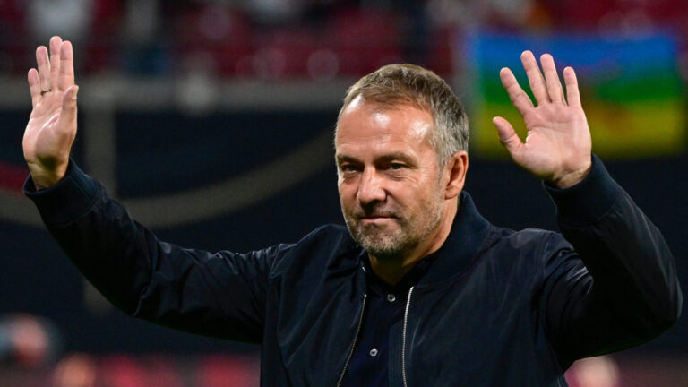 Alemanha demite técnico Hans Flick após derrota para o Japão