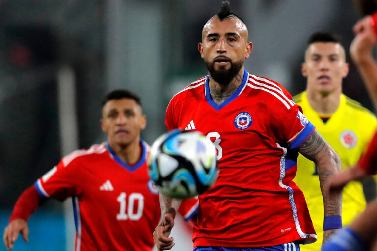 Vidal sofre grave lesão no joelho e não joga mais pelo Athletico-PR em 2023