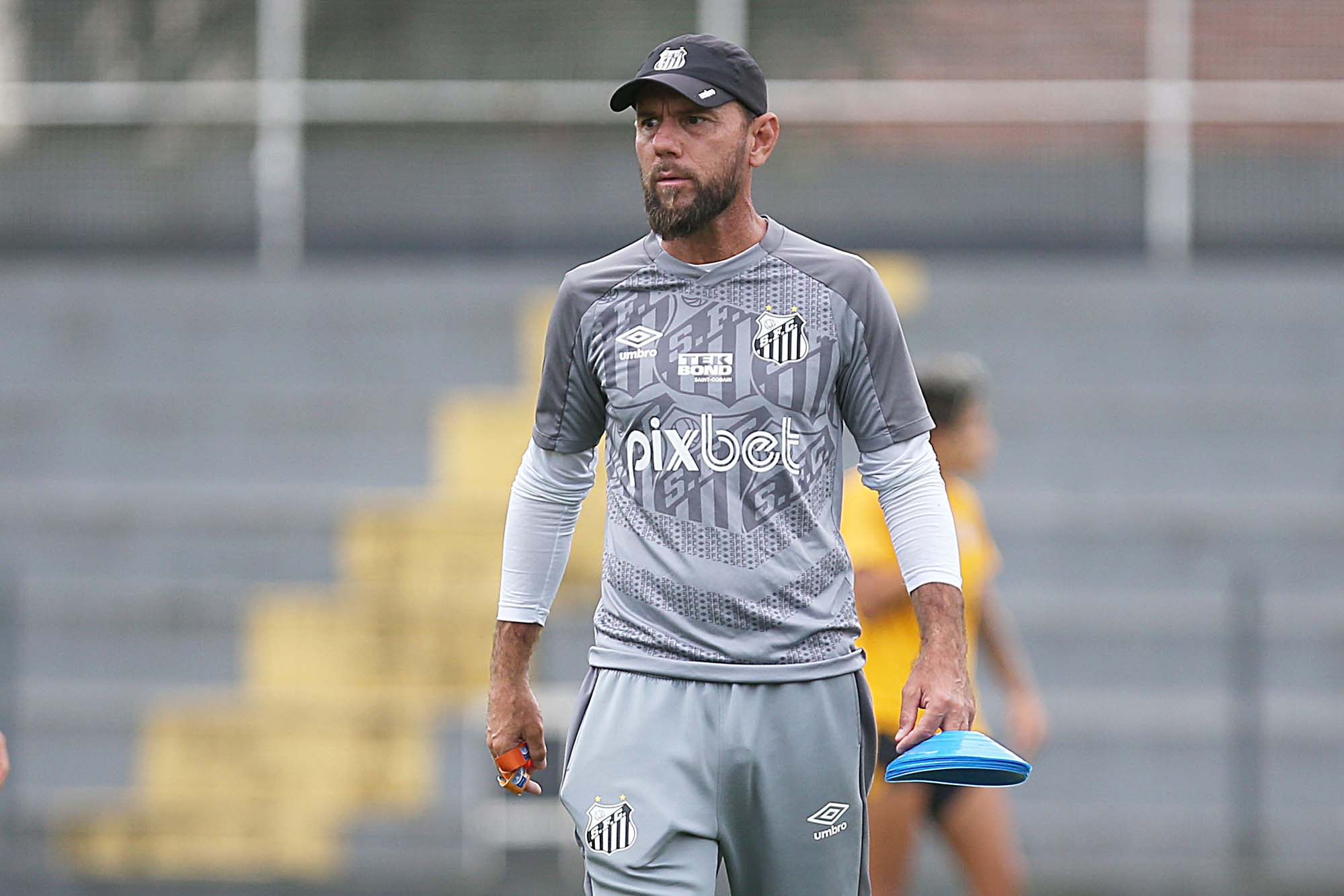 Jogadoras do Santos acusam técnico Kleiton Lima de assédio; entenda o caso