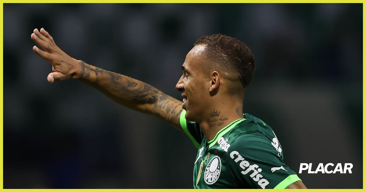 Palmeiras bate Santos com gol nos minutos finais e conquista bi da