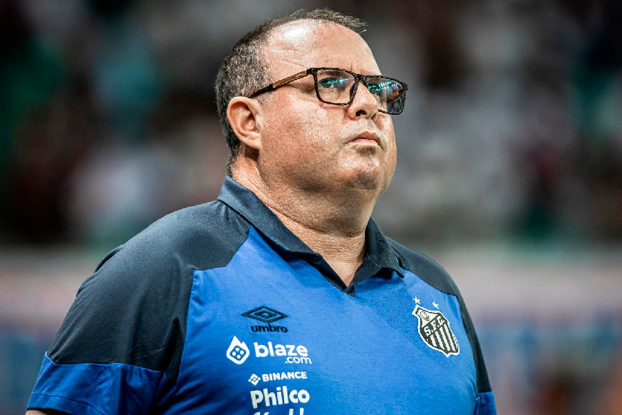 Marcelo Fernandes ainda tem permanência incerta como treinador principal do Santos - Raul Barreta/Santos FC