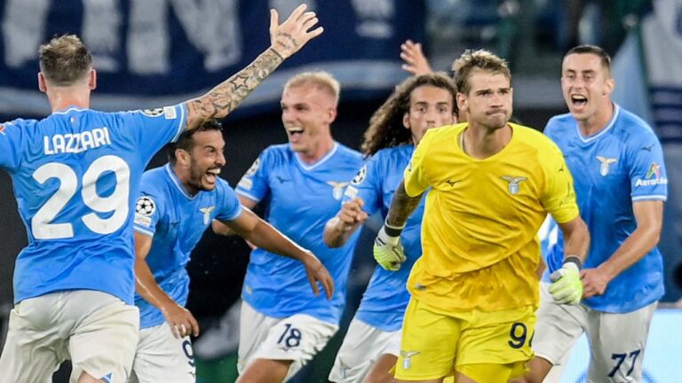 Goleiro-artilheiro da Lazio já tinha feito gol de cabeça e foi centroavante na base