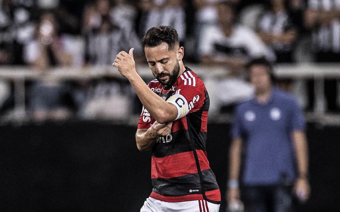 Flamengo espera final da Copa do Brasil para negociar renovações