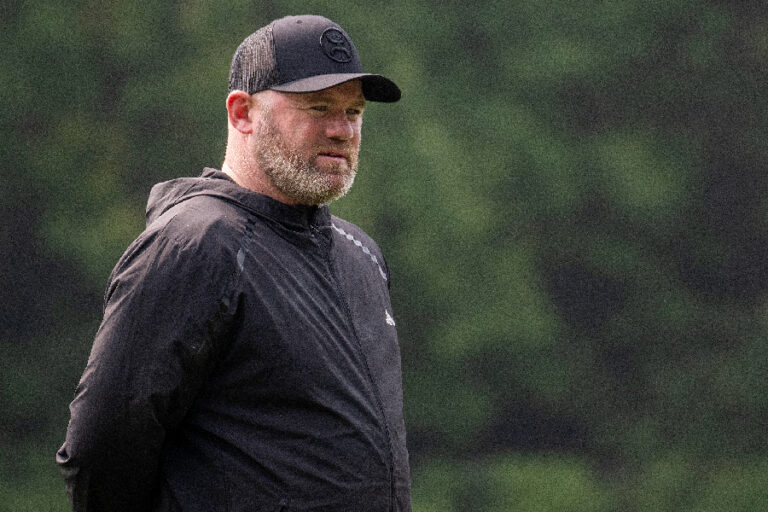 Rooney, ídolo do United, aceita cargo em Dubai