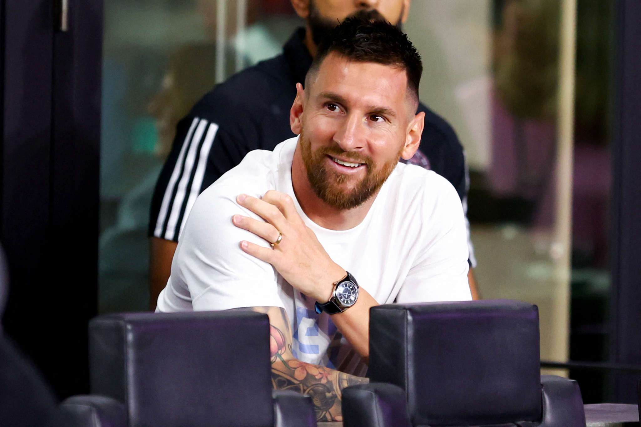 Messi ou Haaland? Guardiola sugere alternativa contra polêmica em Bola de Ouro