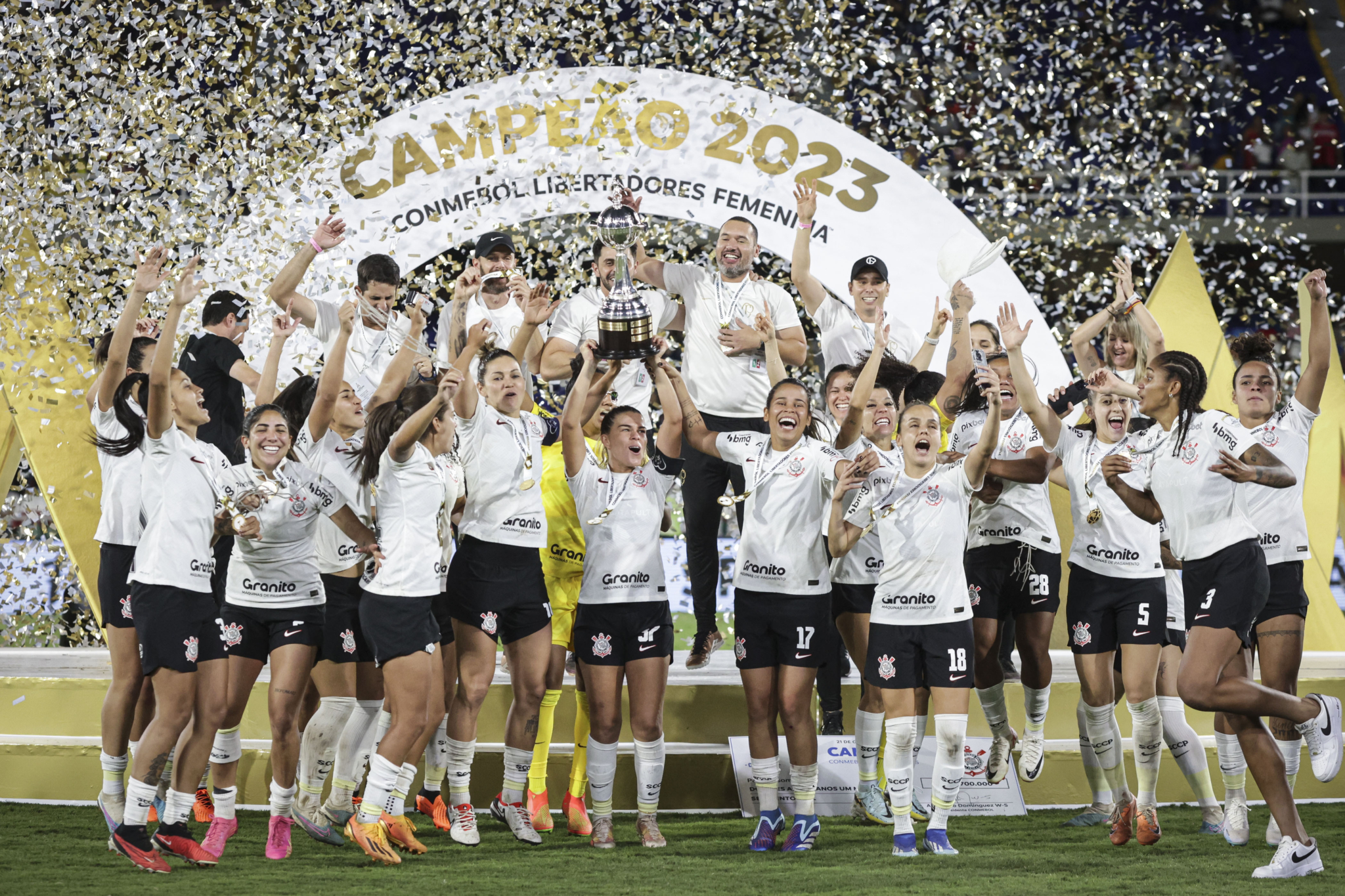 Corinthians vence Dérbi contra o Palmeiras e é tetra da Libertadores  feminina - Placar - O futebol sem barreiras para você