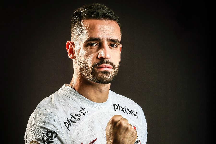 Renato refuta rótulo de único salvador da pátria: 'não vejo dependência' - Alexandre Battibugli/Placar