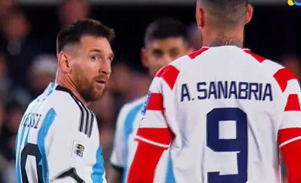 Messi minimiza cusparada do paraguaio Sanabria: ‘Nem sei quem é esse menino’