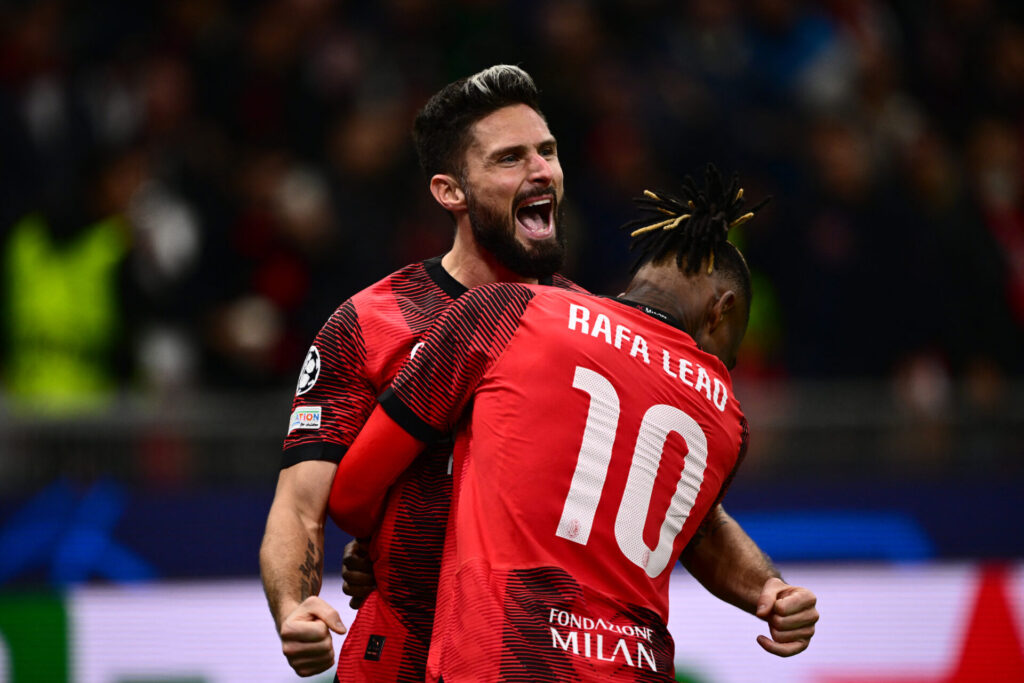 Rafael Leão e Giroud derrubam o PSG de Mbappé e garantem primeira vitória ao Milan - MARCO BERTORELLO / AFP