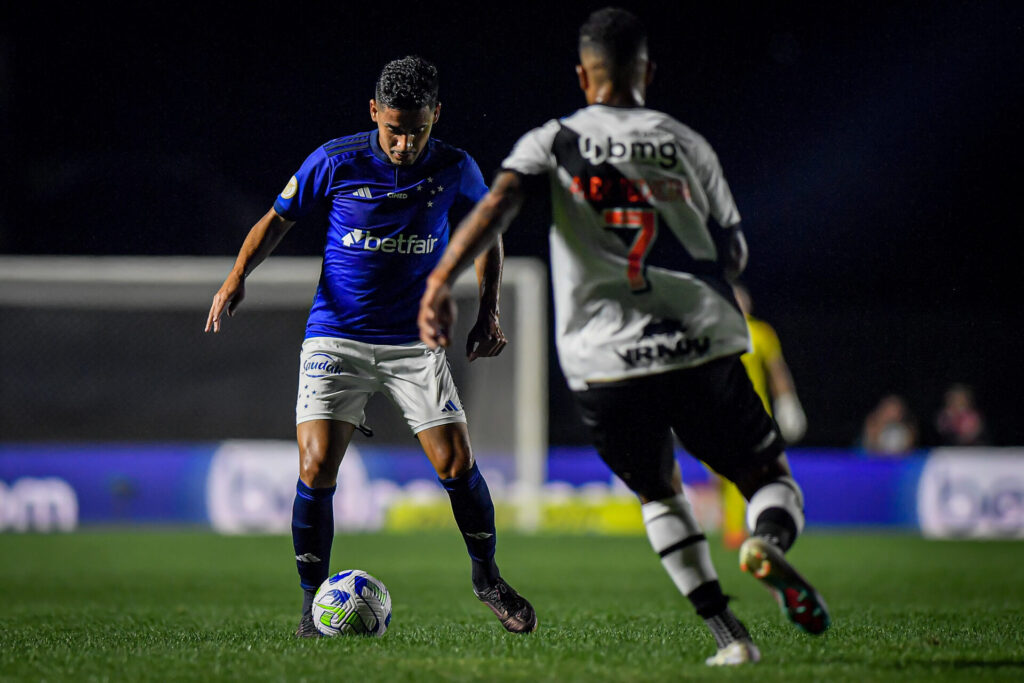 Cruzeiro e Vasco disputam pontos para evitar queda, assim como Santos, Goiás e Bahia - Nayra Halm / Cruzeiro