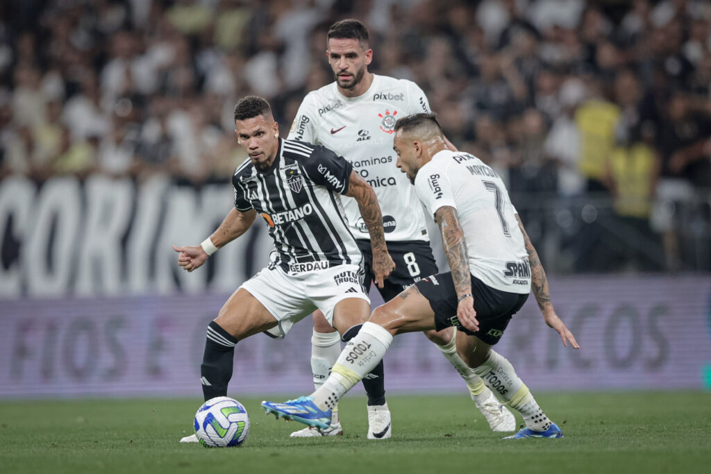 Botafogo sai atrás e vira, mas leva o empate contra o Red Bull Bragantino -  Placar - O futebol sem barreiras para você