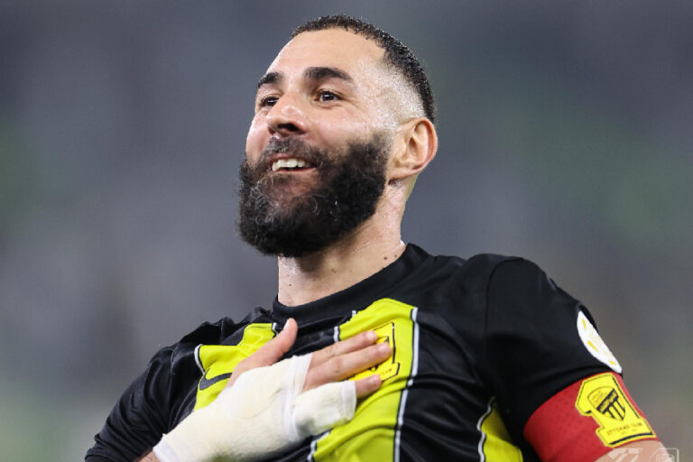 Benzema não é inscrito em Champions da Ásia e aumenta rumores de saída