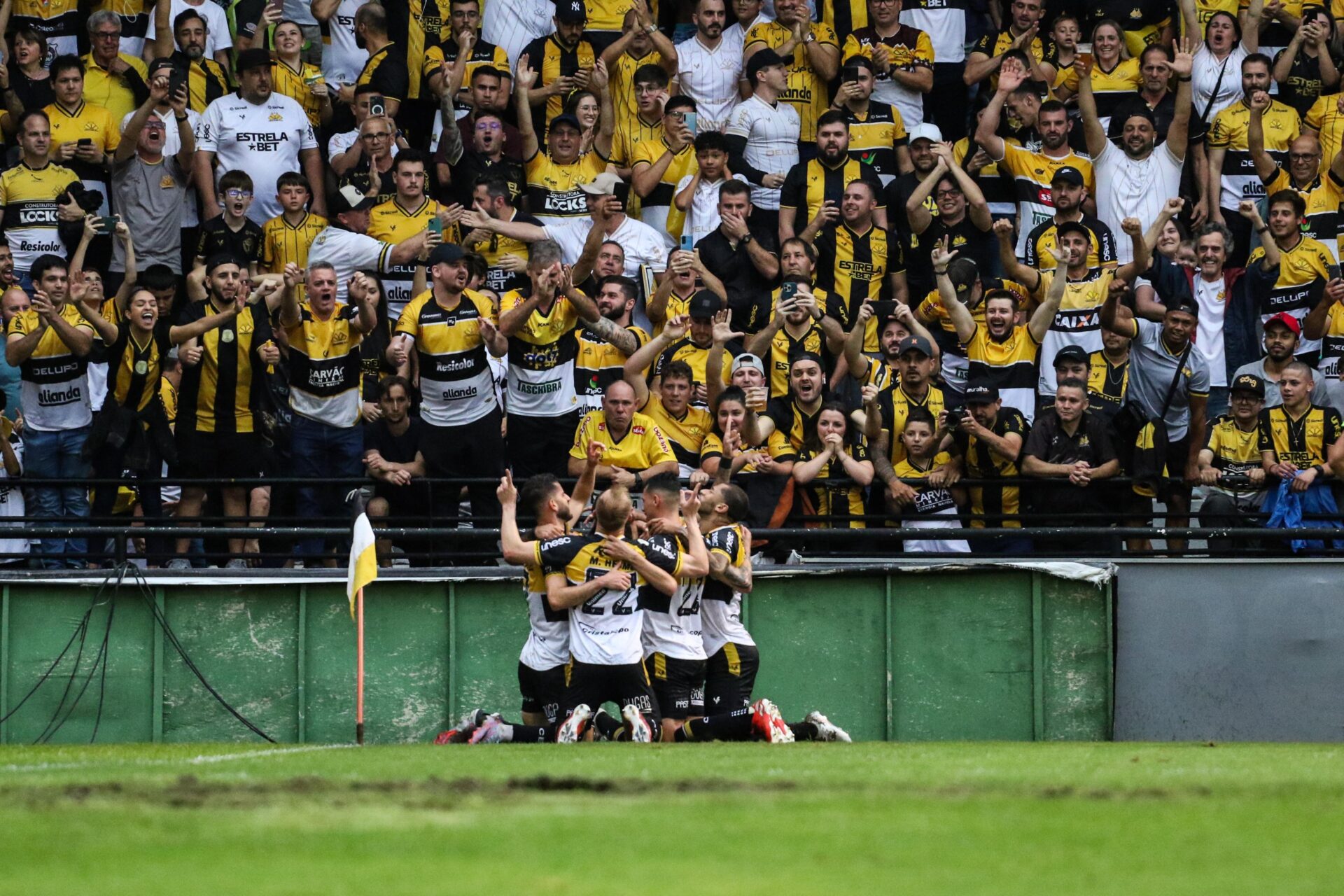 Botafogo perde para o Sport e está rebaixado para a Série B do Brasileirão