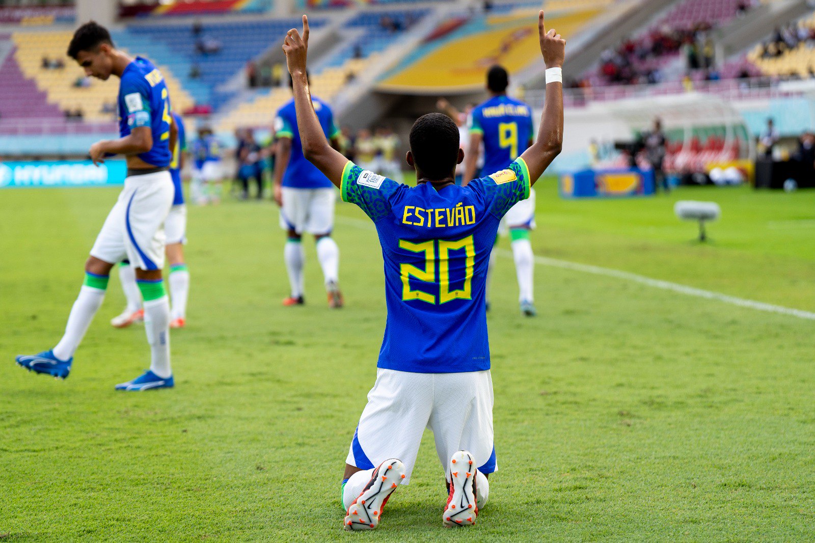 Estevão brilha e vira notícia na Europa em vitória do Brasil na Copa do Mundo sub-17