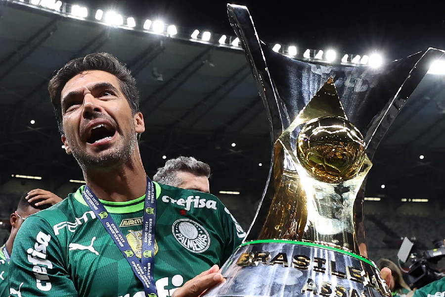 Palmeiras de Abel Ferreira bicampeão brasileiro de futebol