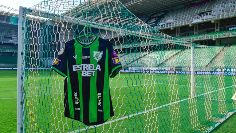 Torcedores de Santos e Vasco fazem Pix para América-MG rebaixar Bahia