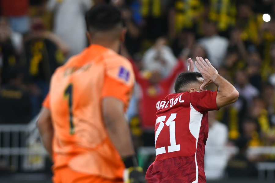 Benzema perde pênalti, Al Ahly faz 3 e pega Flu na semi do Mundial