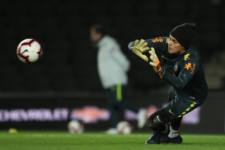 Santos anuncia goleiro da Inter de Milão após fim de punição
