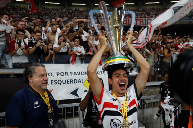 Globo garante transmissão da Supercopa Rei por 3 anos
