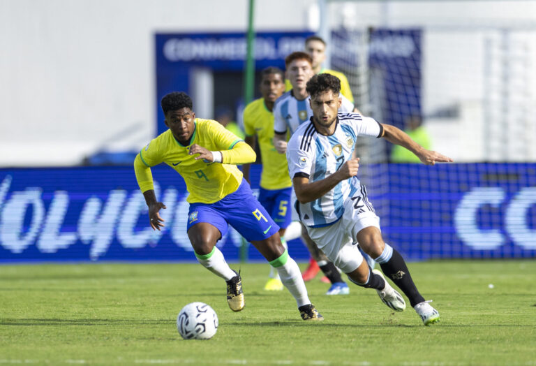 Brasil perde para a Argentina e está fora da Olimpíada de Paris