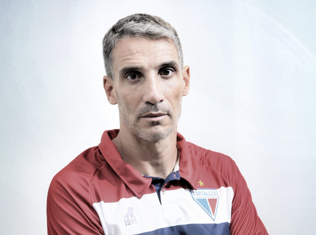 Juan Pablo Vojvoda, treinador do Fortaleza - Alexandre Battibugli / PLACAR