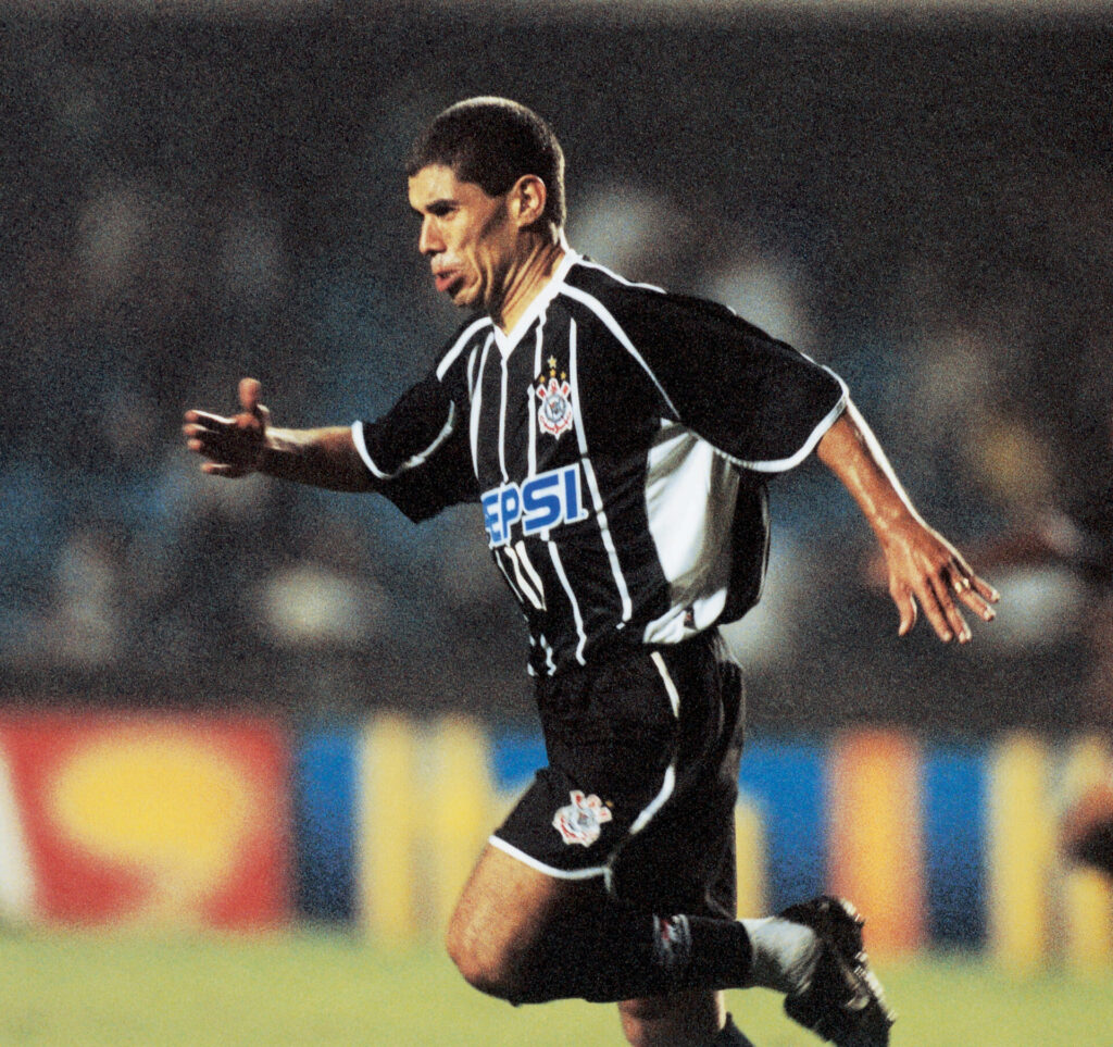 Corinthians 2001 - Ricardinho
