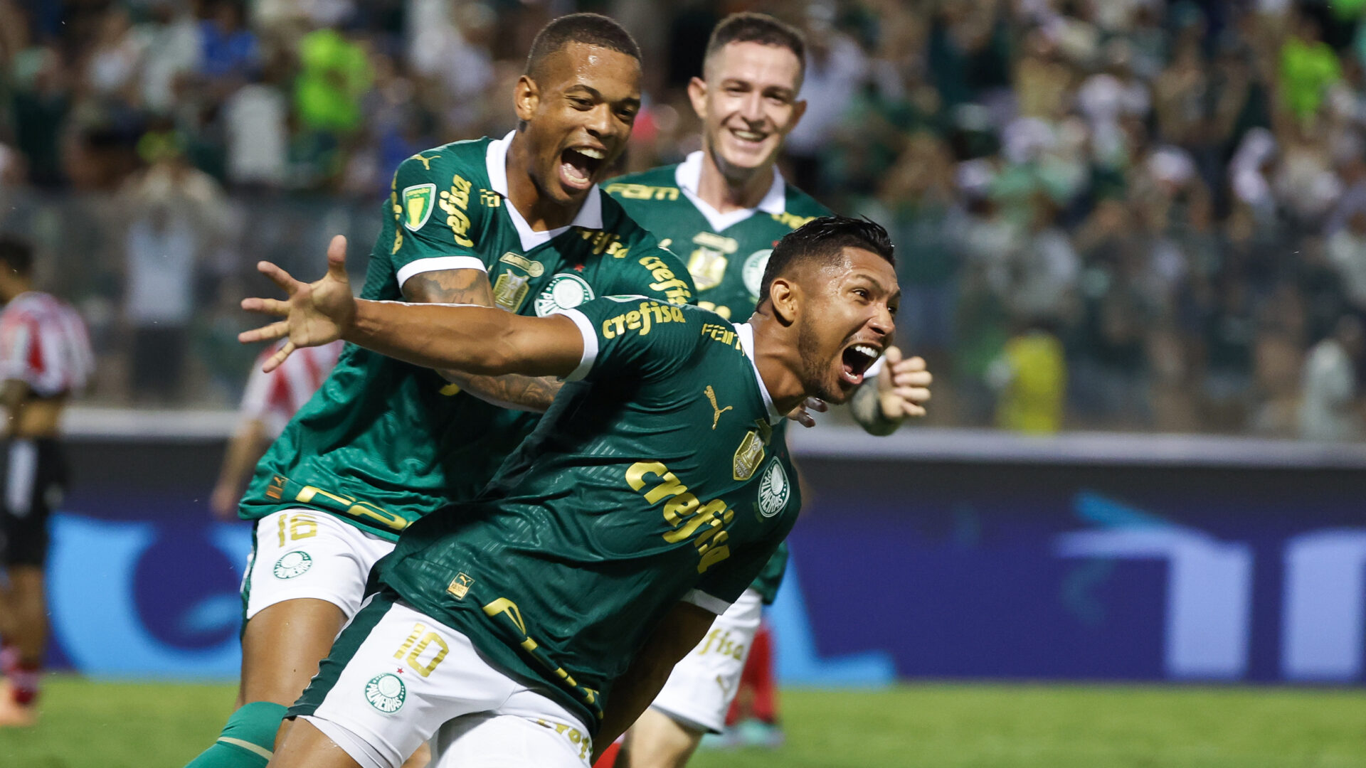 Palmeiras vence Botafogo-SP e garante liderança geral do Paulistão
