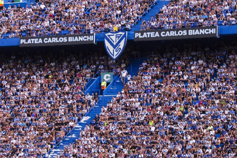 Jogadores do Vélez acusados de abuso sexual são presos na Argentina