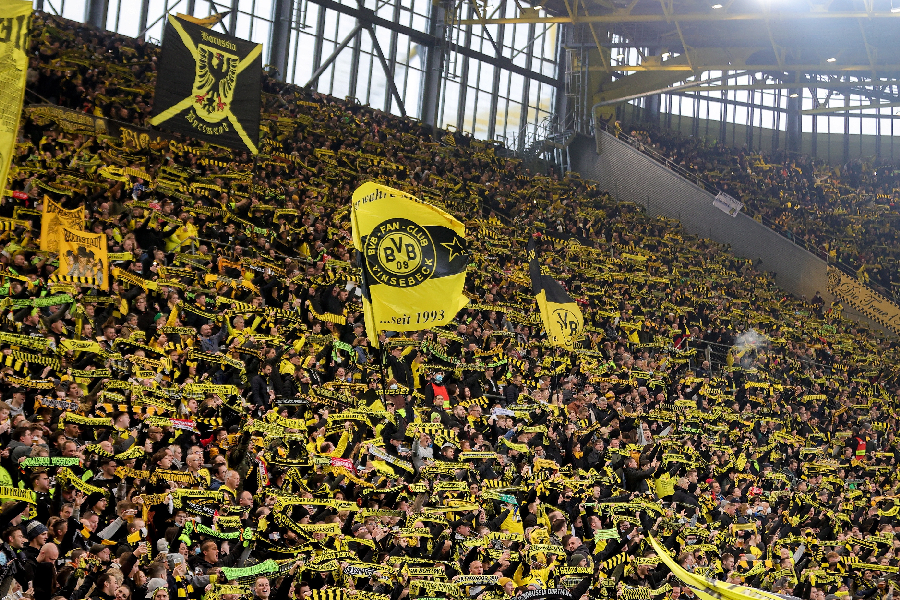 Signal Iduna Park, Borussia Dortmund, torcida - FRIEDEMANN VOGEL/EFE